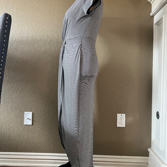 Rolla Coster Causal Wrap Style Twist Front V-Neck Layered Midi Dress - Picture 2 of 7